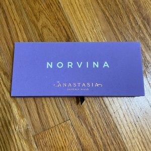 ABH Norvina eyeshadow palette
